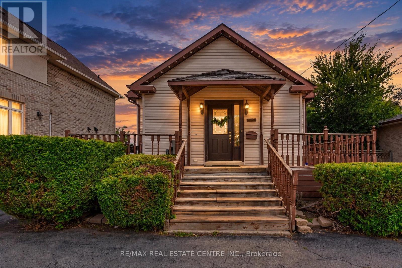 1423 SIXTH LINE, Oakville, Ontario