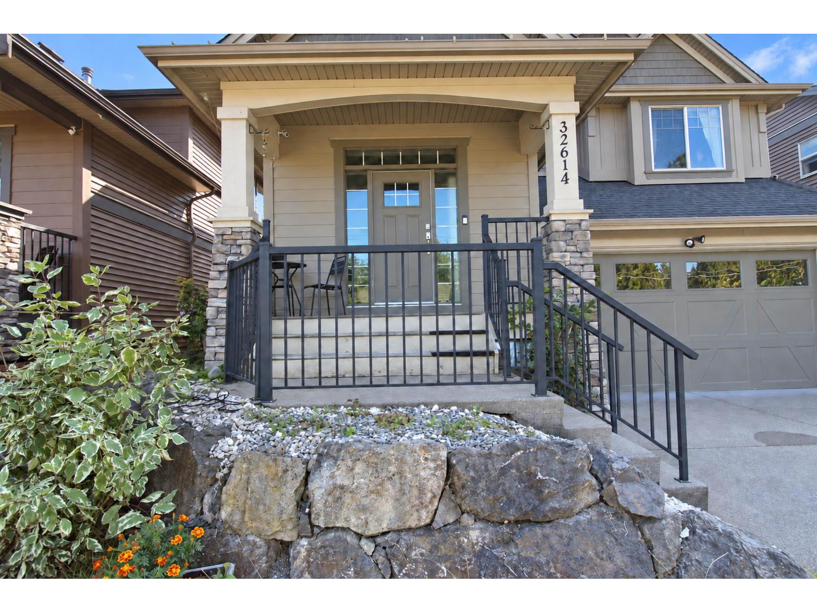 32614 Tunbridge Avenue, Mission, British Columbia  V4S 0A4 - Photo 3 - R3168645