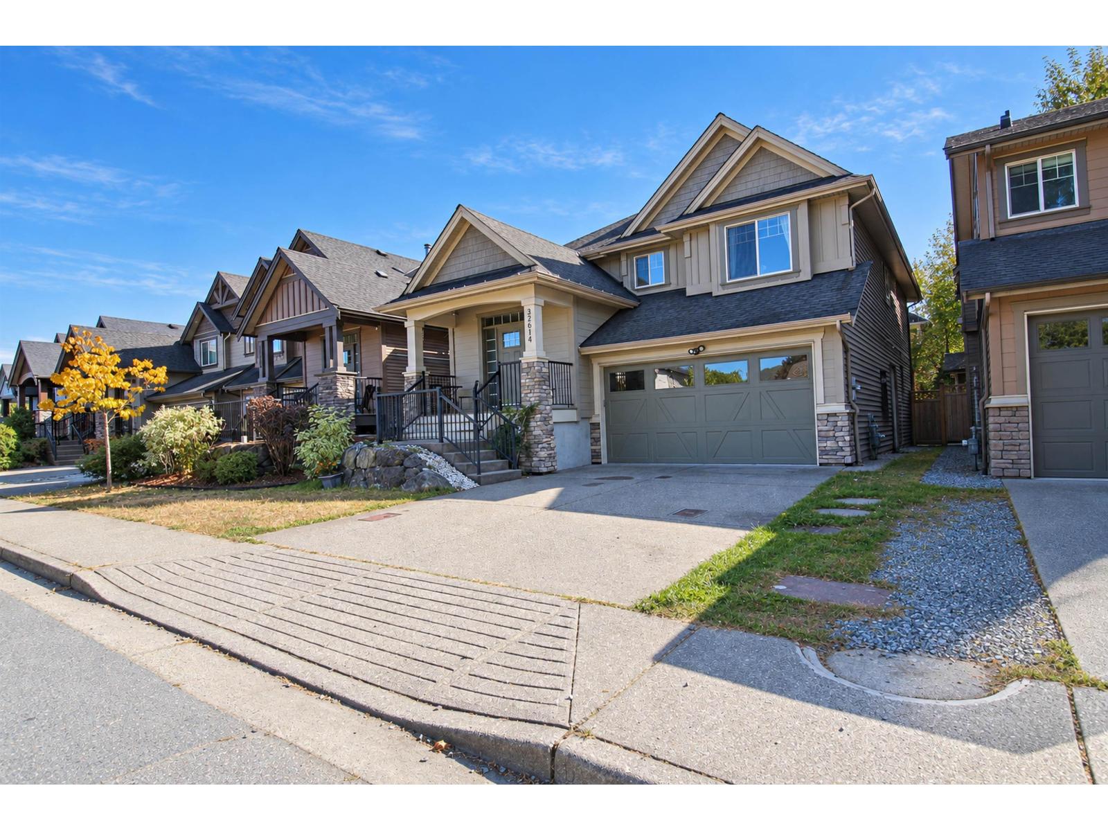 32614 Tunbridge Avenue, Mission, British Columbia  V4S 0A4 - Photo 2 - R3168645