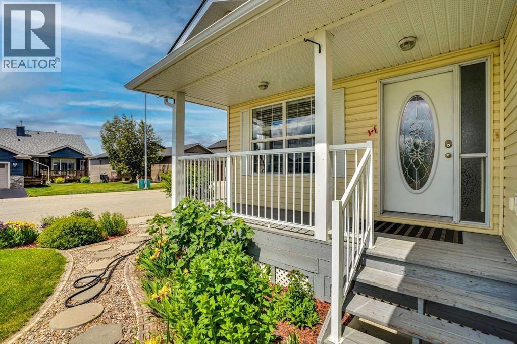 144 Hillcrest Cape, Strathmore, Alberta  T1P 0A4 - Photo 3 - A2347995