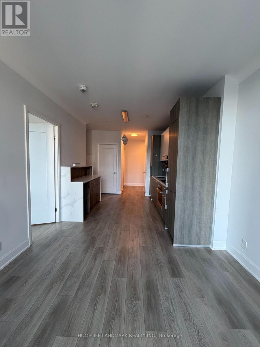 1031 - 38 Water Walk Drive, Markham, Ontario  L3R 6M8 - Photo 18 - N13654986