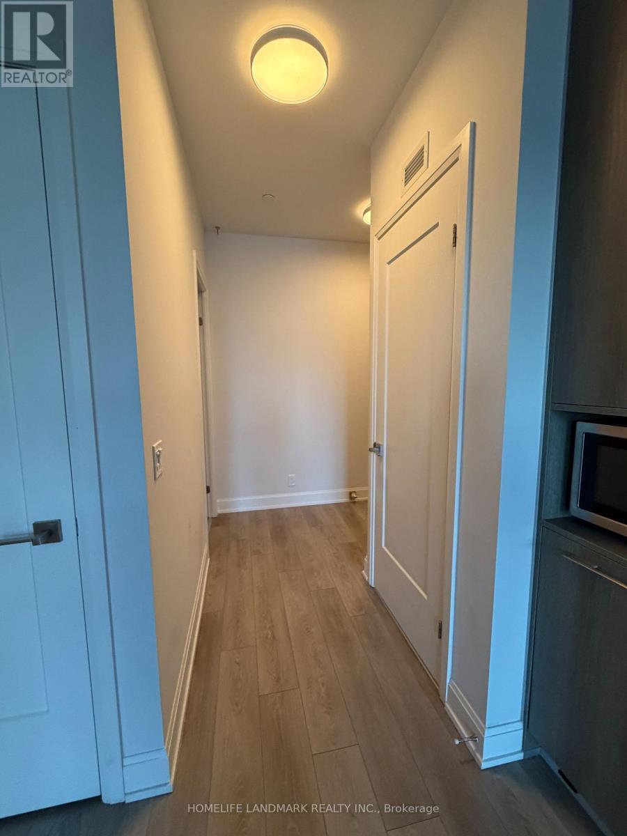 1031 - 38 Water Walk Drive, Markham, Ontario  L3R 6M8 - Photo 9 - N13654986