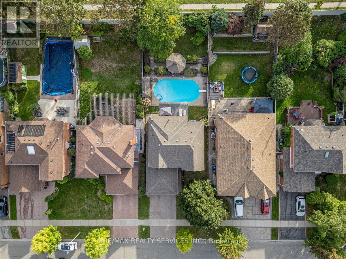 18 Corkett Drive, Brampton, Ontario  L6X 3H3 - Photo 46 - W13810154