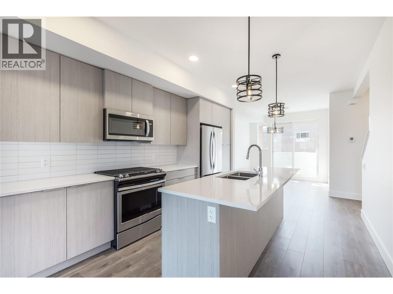 720 Valley Road Unit# 43, Kelowna, British Columbia  V1V 0E1 - Photo 3 - 10401267