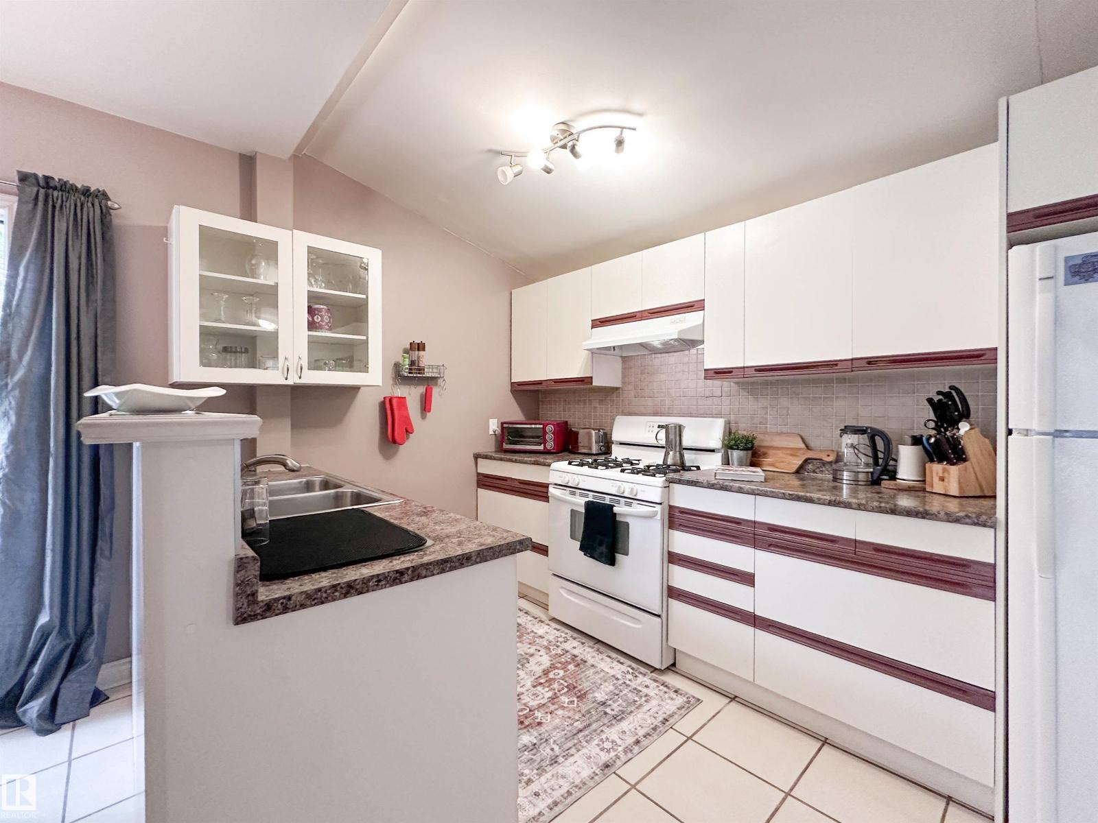 11825 80 ST NW