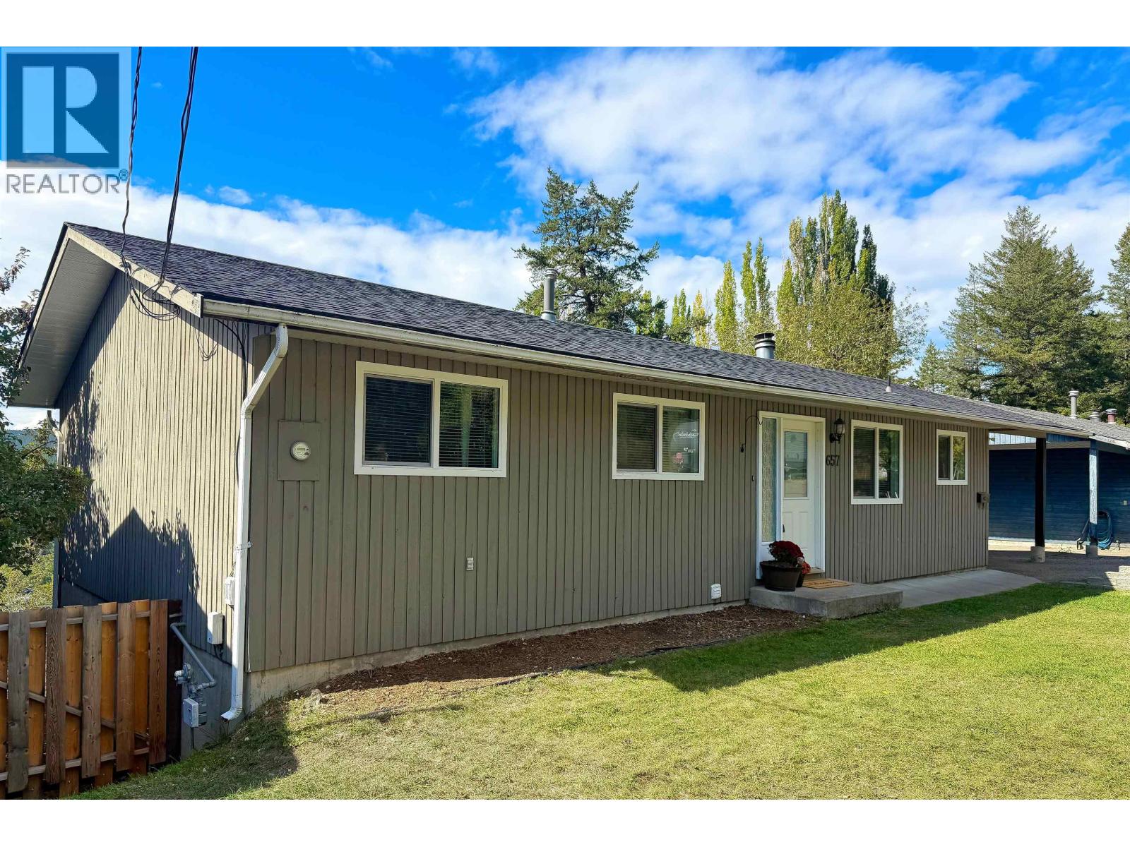 657 Centennial Drive, Williams Lake, British Columbia V2G 4E5 - Photo 2 - R3169483