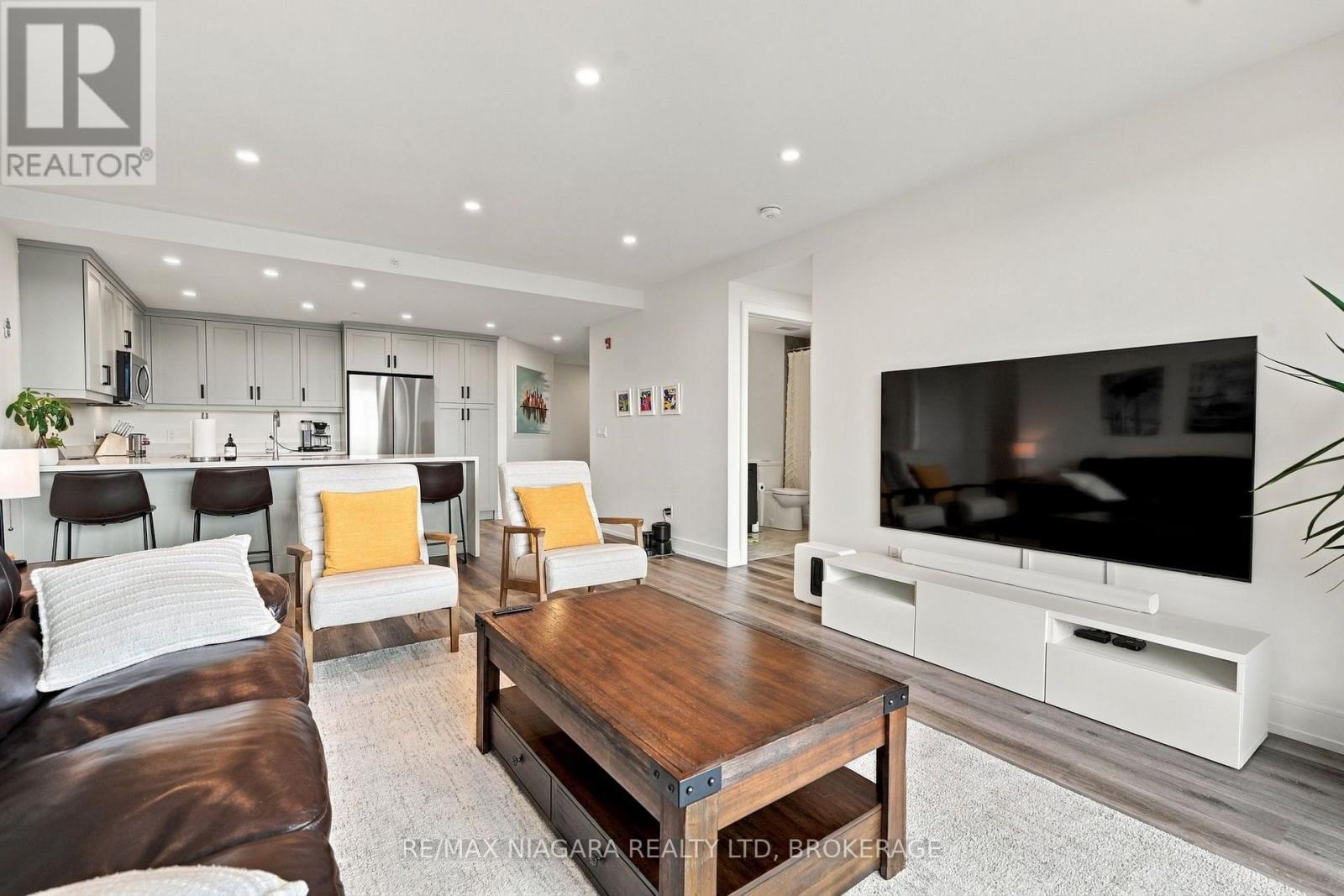 509b - 300b Fourth Avenue, St. Catharines, Ontario  L2R 6P9 - Photo 11 - X13826358