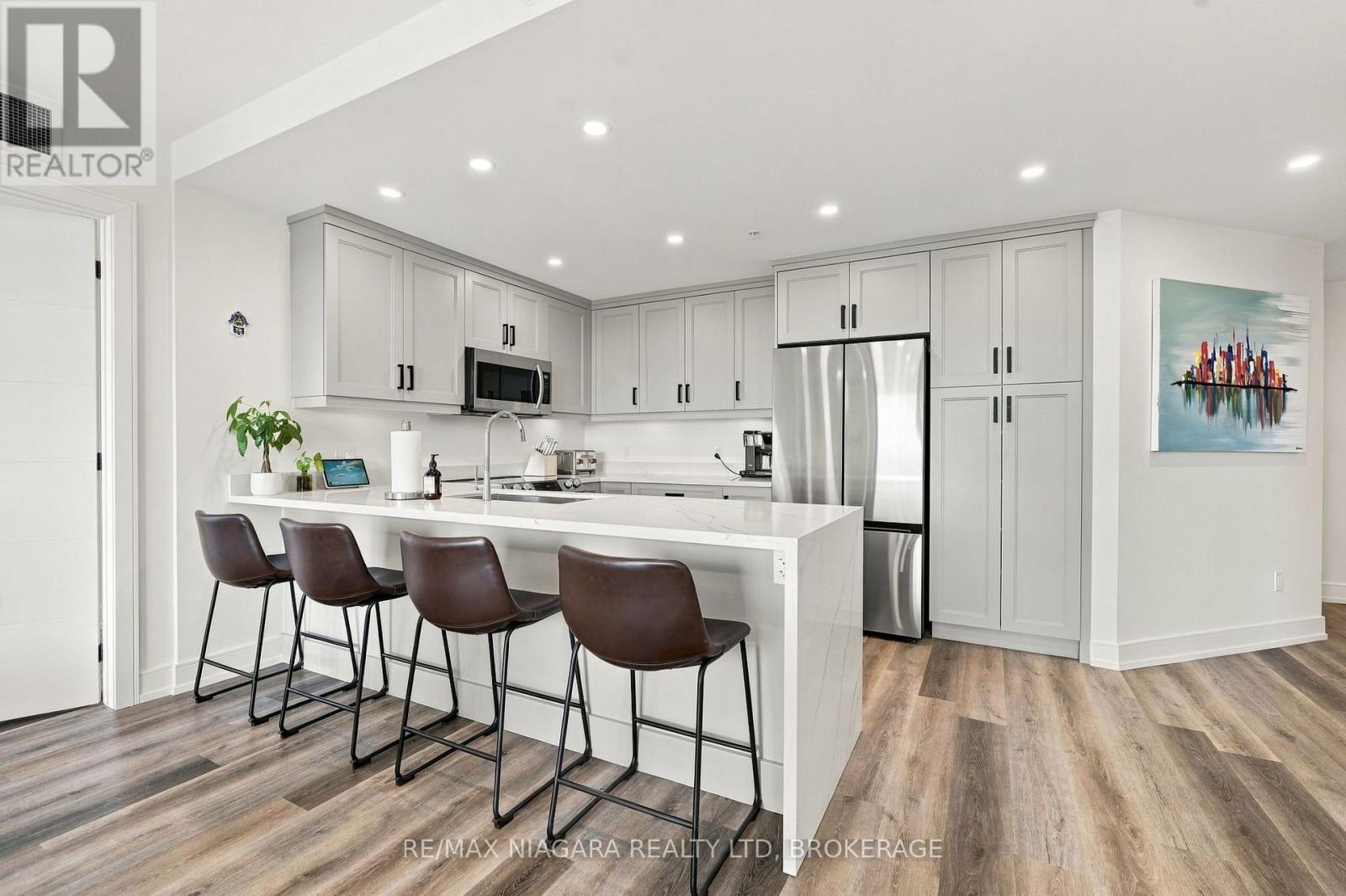 509b - 300b Fourth Avenue, St. Catharines, Ontario  L2R 6P9 - Photo 5 - X13826358