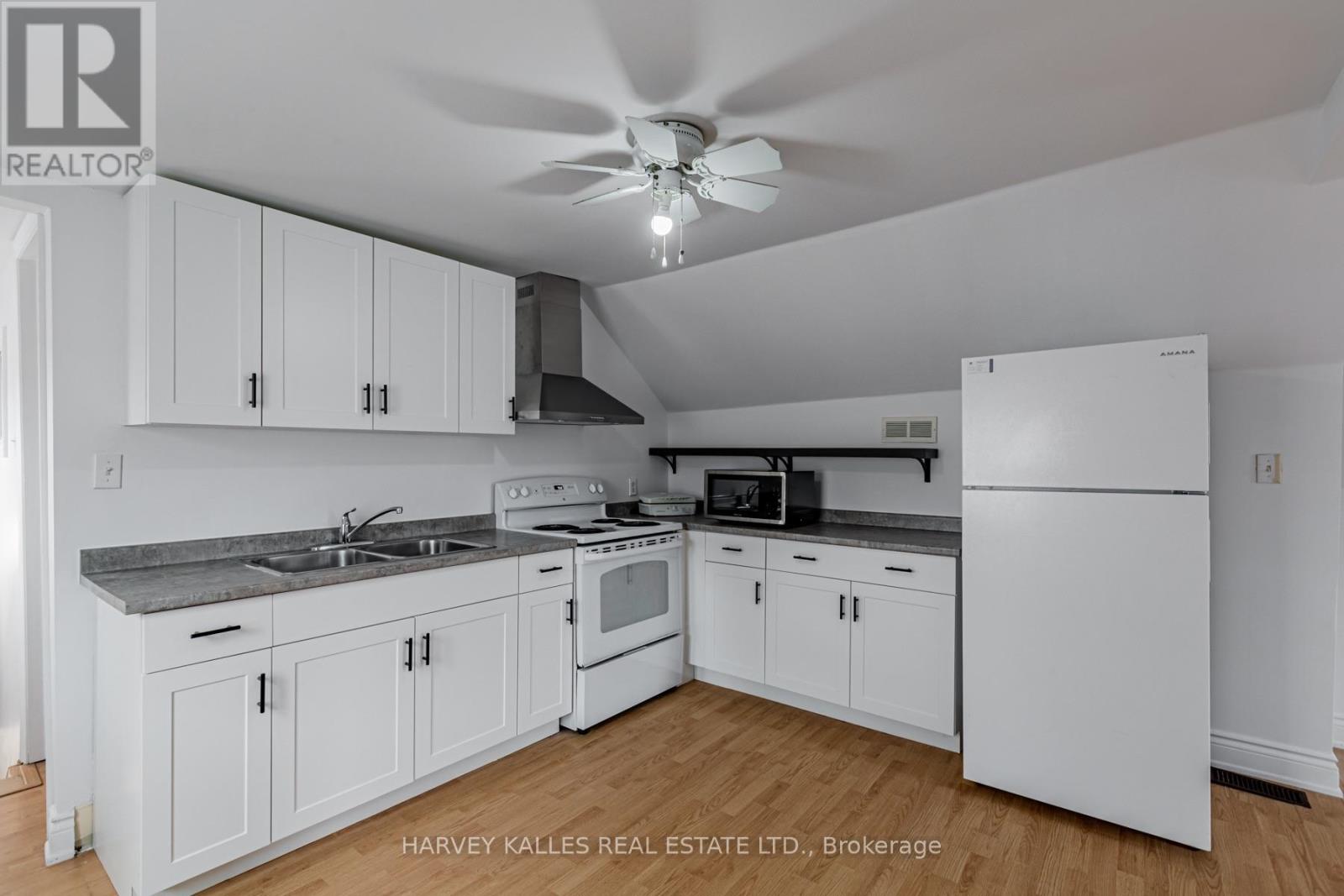 313 Glenholme Avenue, Toronto, Ontario  M6E 3E2 - Photo 21 - C13826346