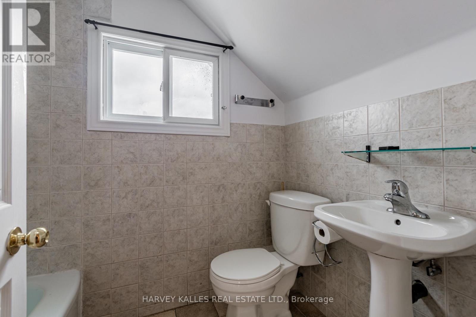 313 Glenholme Avenue, Toronto, Ontario  M6E 3E2 - Photo 29 - C13826346