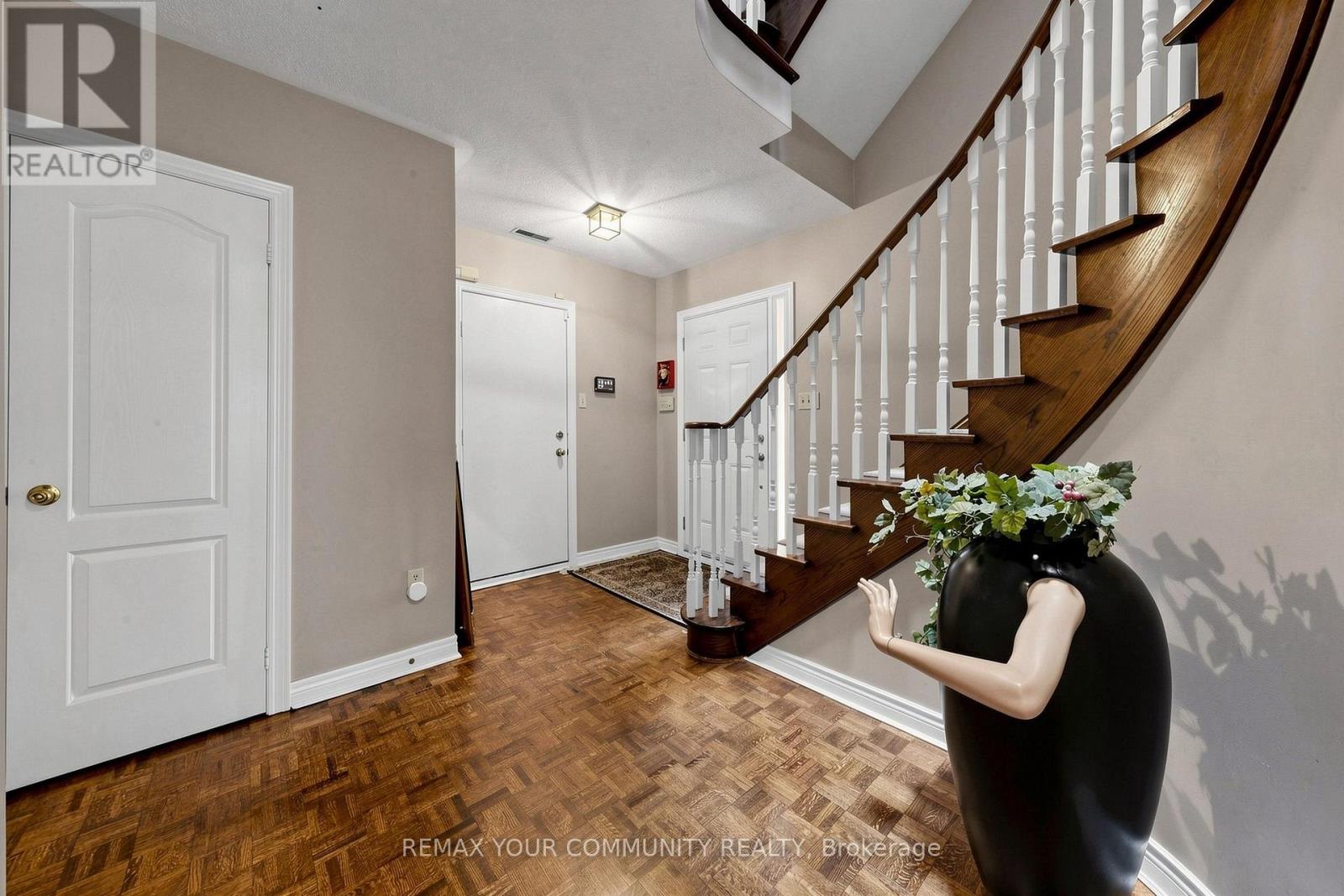 1 Edenbridge Drive, Vaughan, Ontario L4J 8C3 - Photo 28 - N13826368
