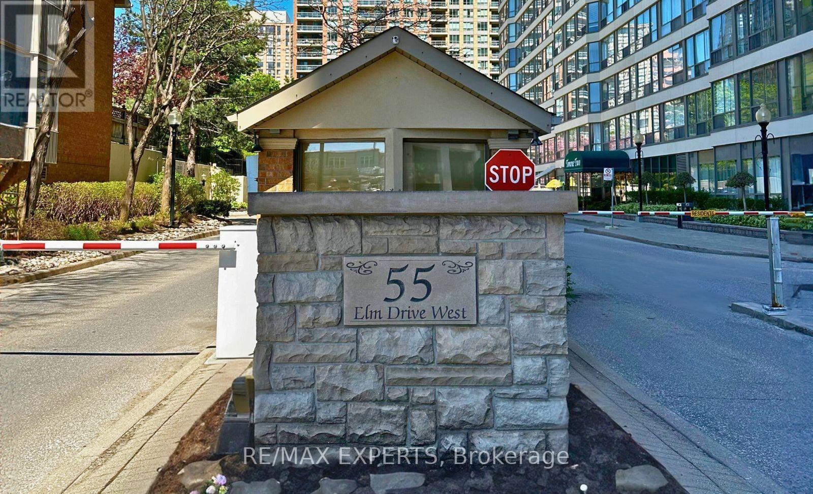 1403 - 55 Elm Drive, Mississauga, Ontario  L5B 3Z3 - Photo 2 - W13826376
