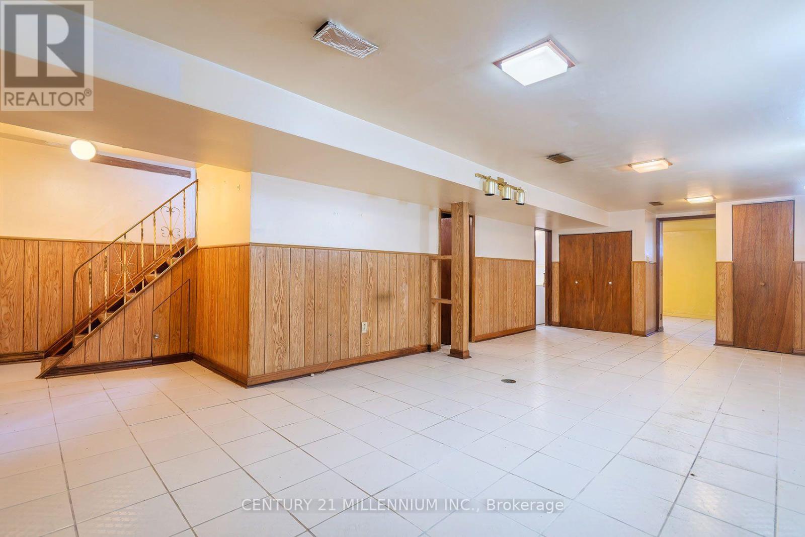 16 Rochdale Avenue, Toronto, Ontario  M6E 1X2 - Photo 22 - W13826378