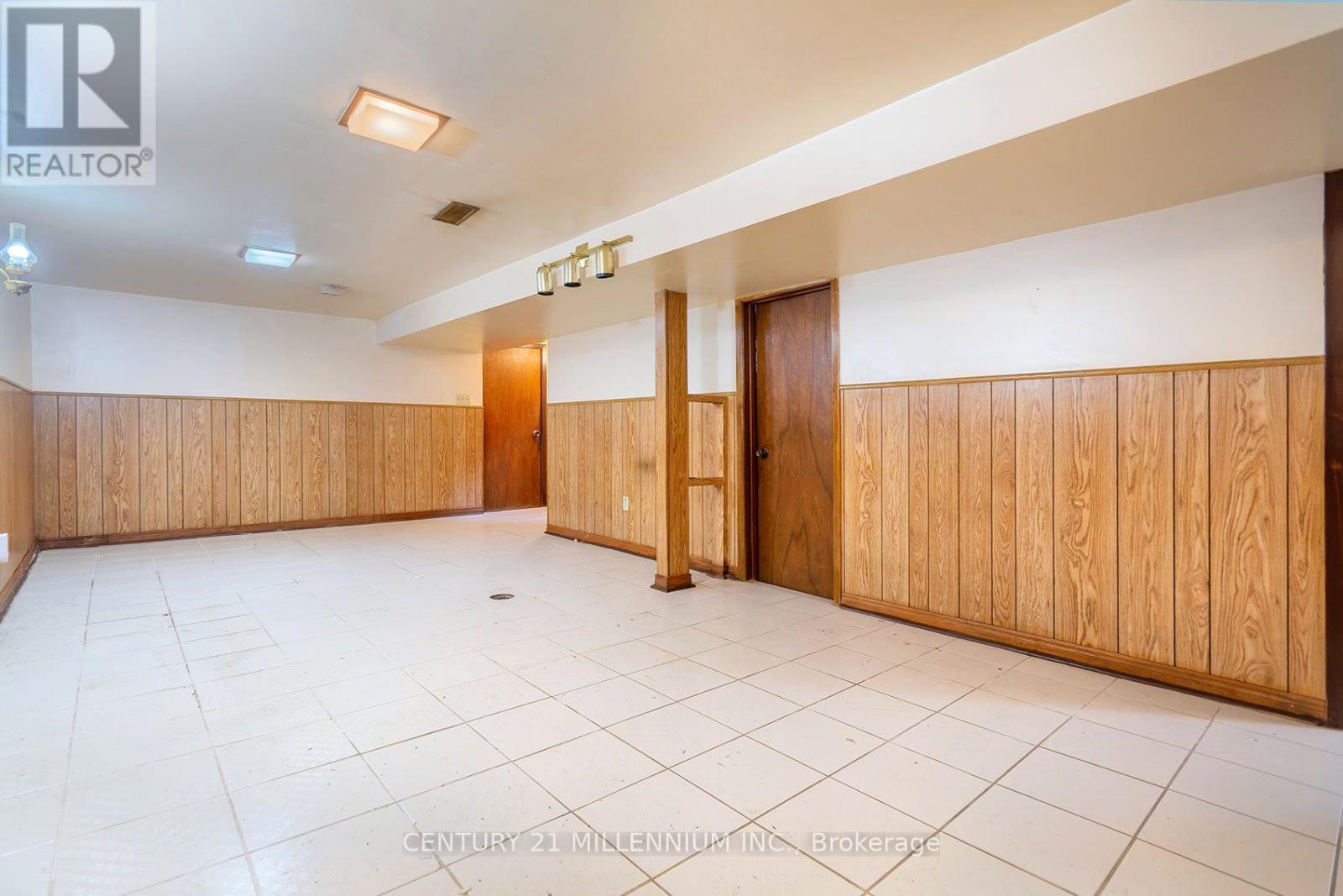 16 Rochdale Avenue, Toronto, Ontario  M6E 1X2 - Photo 24 - W13826378