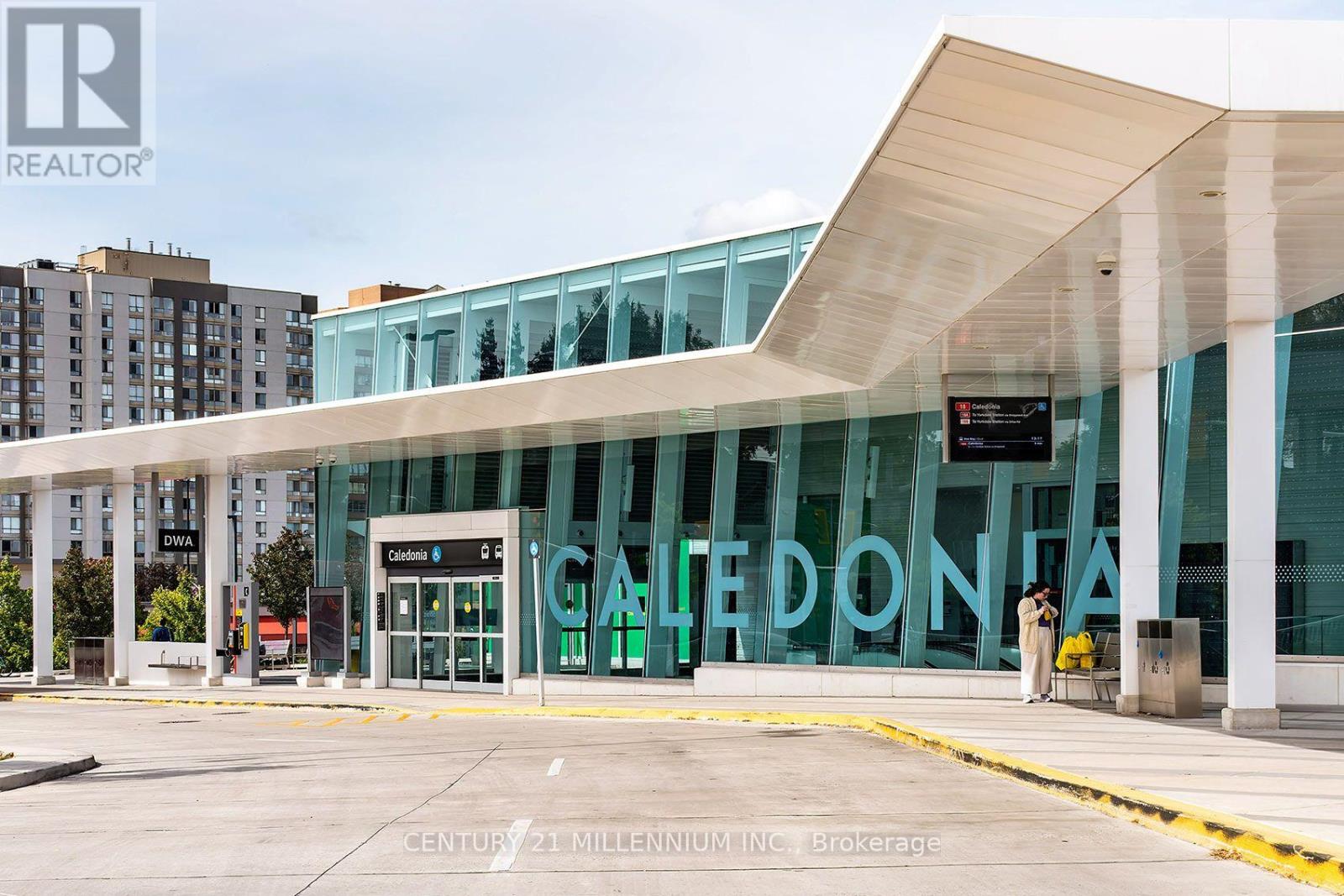 16 Rochdale Avenue, Toronto, Ontario  M6E 1X2 - Photo 45 - W13826378