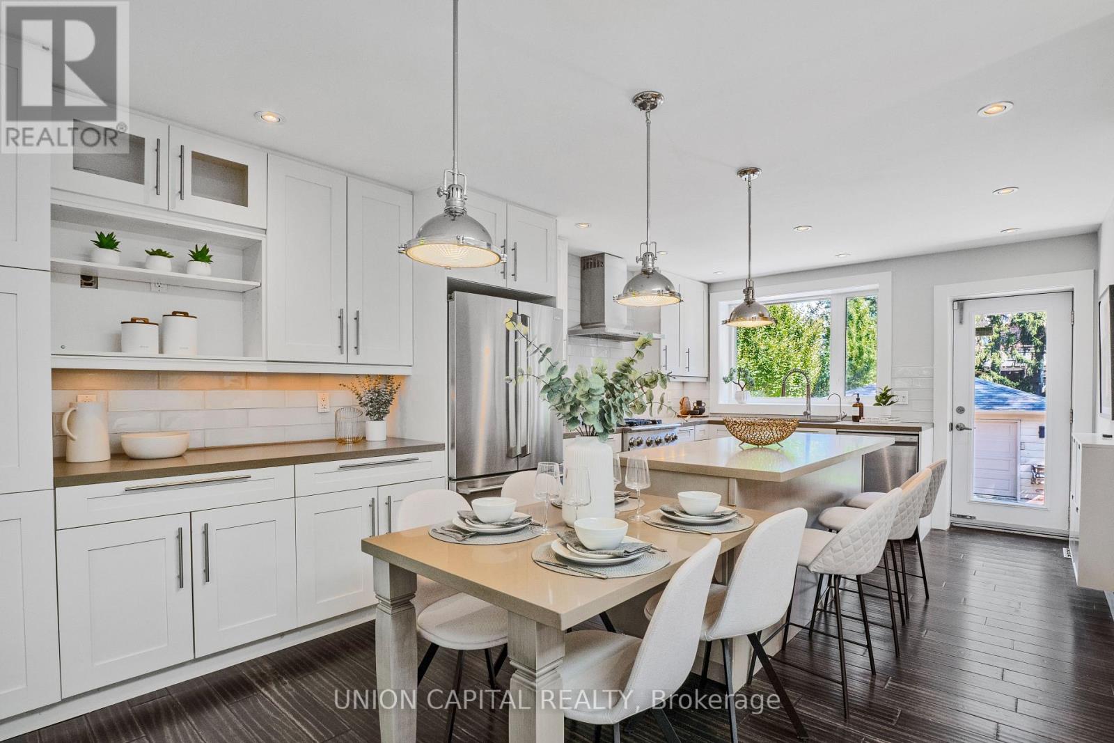 3 Elton Crescent, Toronto, Ontario  M8W 2X9 - Photo 10 - W13826382