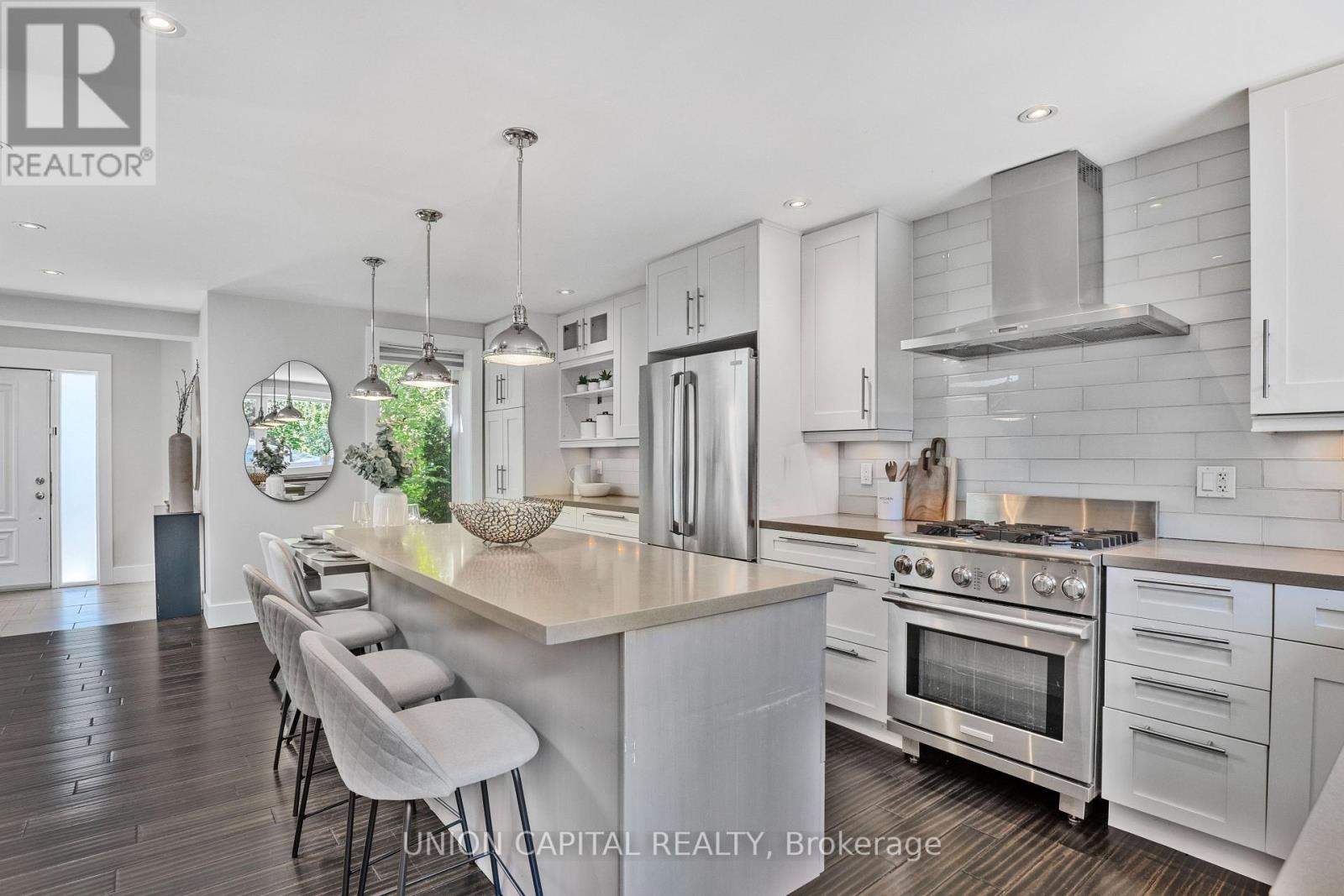 3 Elton Crescent, Toronto, Ontario  M8W 2X9 - Photo 15 - W13826382