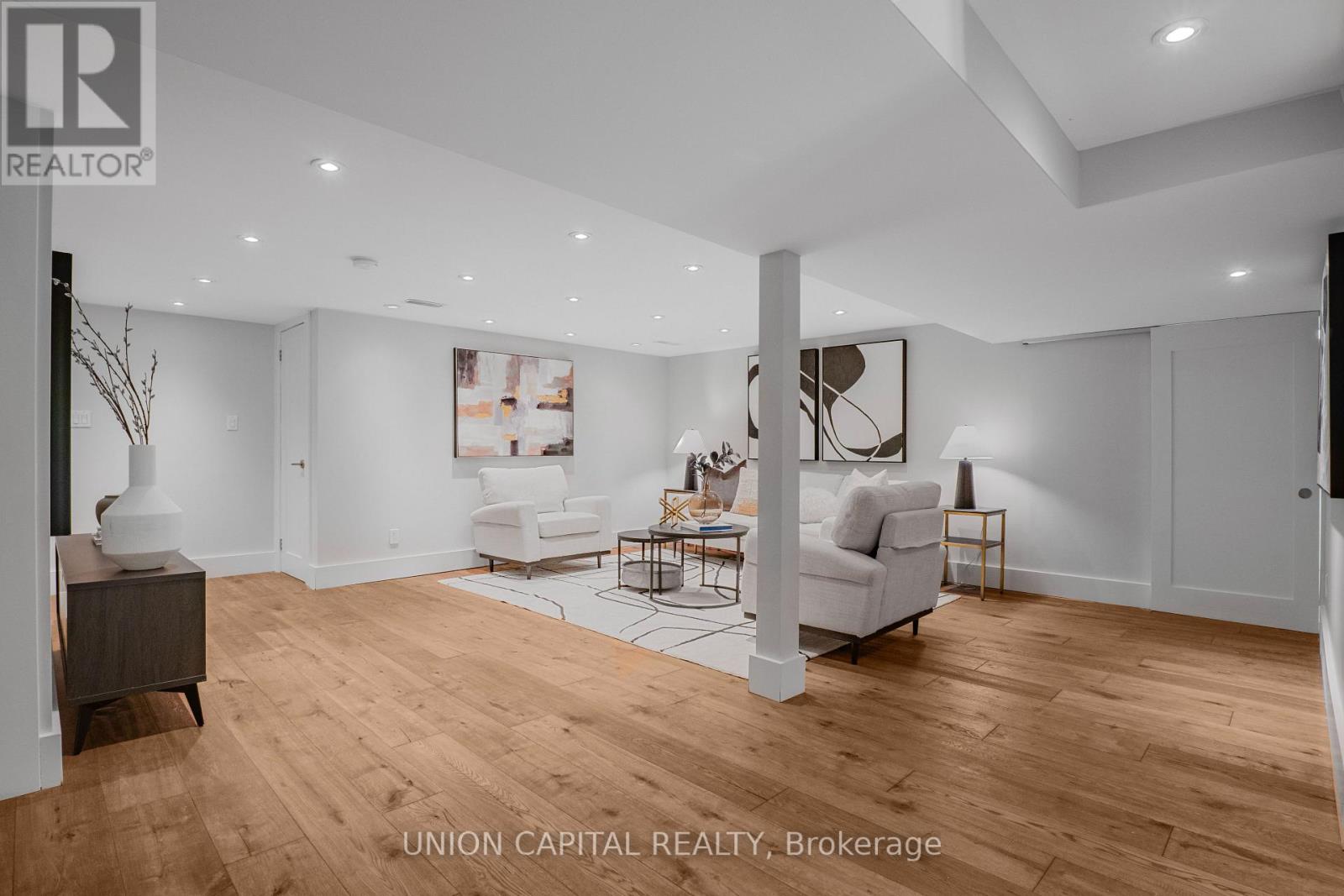 3 Elton Crescent, Toronto, Ontario  M8W 2X9 - Photo 24 - W13826382