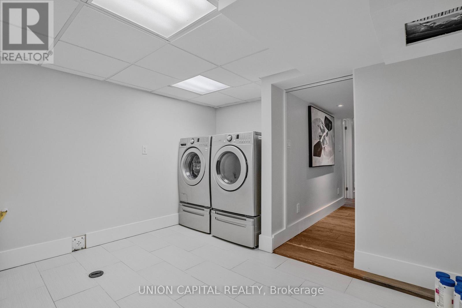 3 Elton Crescent, Toronto, Ontario  M8W 2X9 - Photo 32 - W13826382