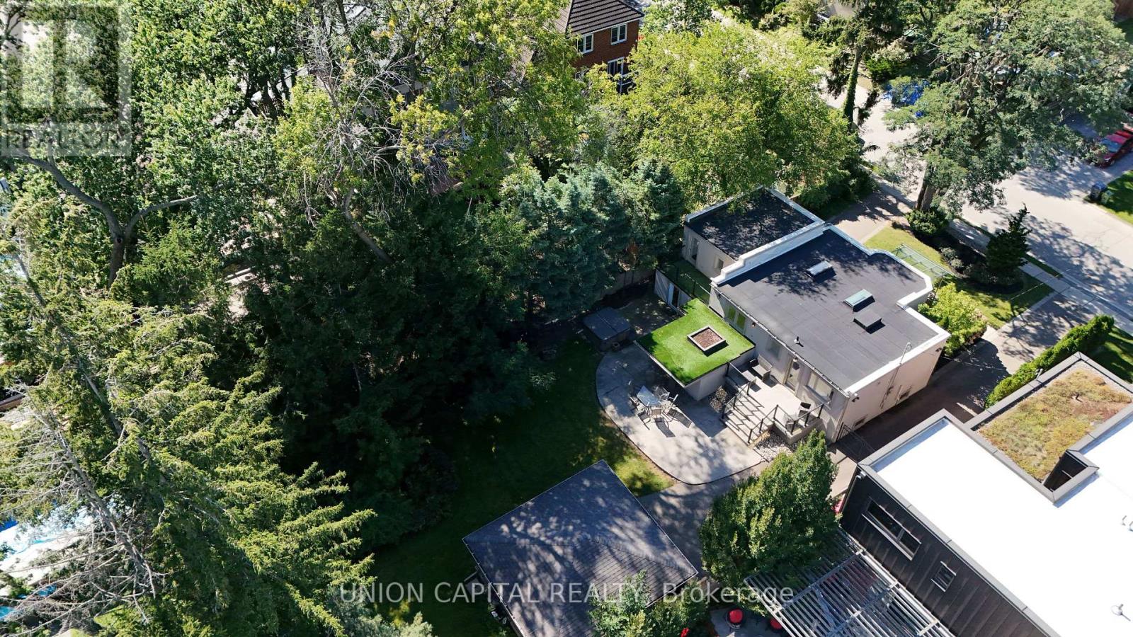 3 Elton Crescent, Toronto, Ontario  M8W 2X9 - Photo 45 - W13826382