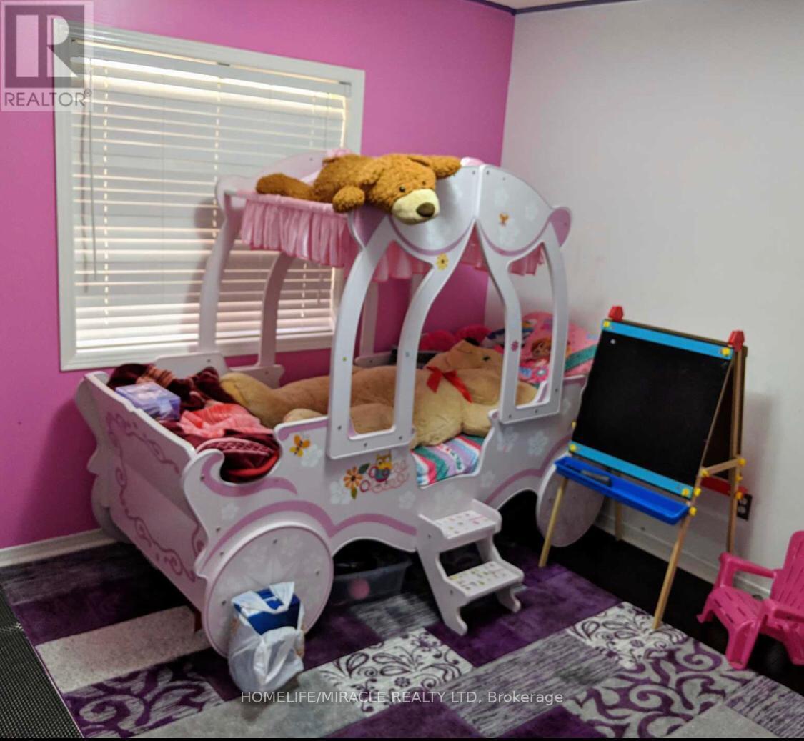 Upper - 22 Pauline Crescent, Brampton, Ontario  L7A 2V4 - Photo 18 - W13826390