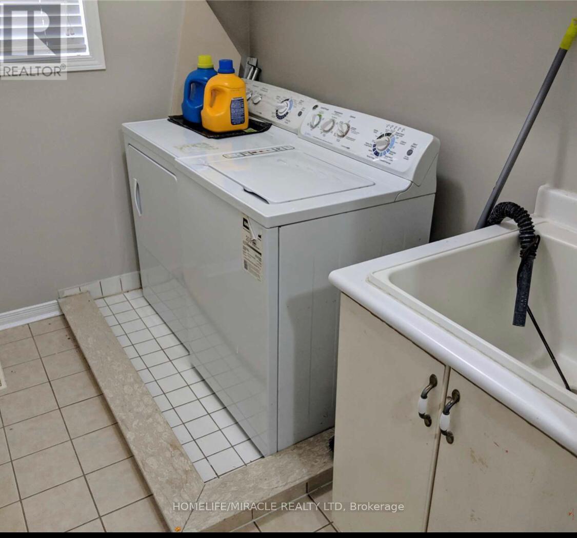 Upper - 22 Pauline Crescent, Brampton, Ontario  L7A 2V4 - Photo 19 - W13826390