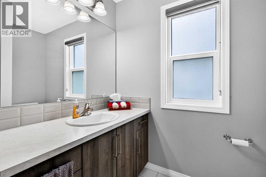 30 Yorkville Boulevard SW, Calgary, Alberta  T2X 4K6 - Photo 35 - A2335736
