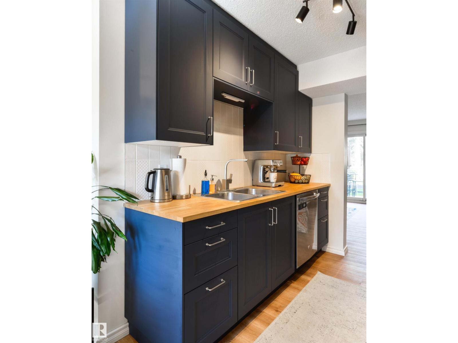 177 TUDOR LN NW