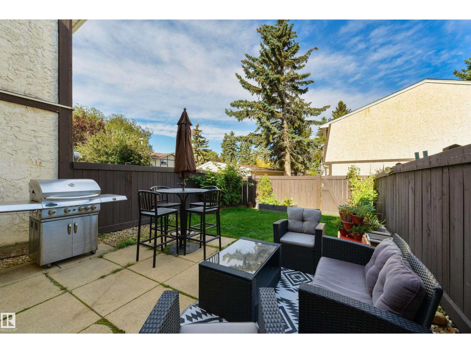 177 TUDOR LN NW