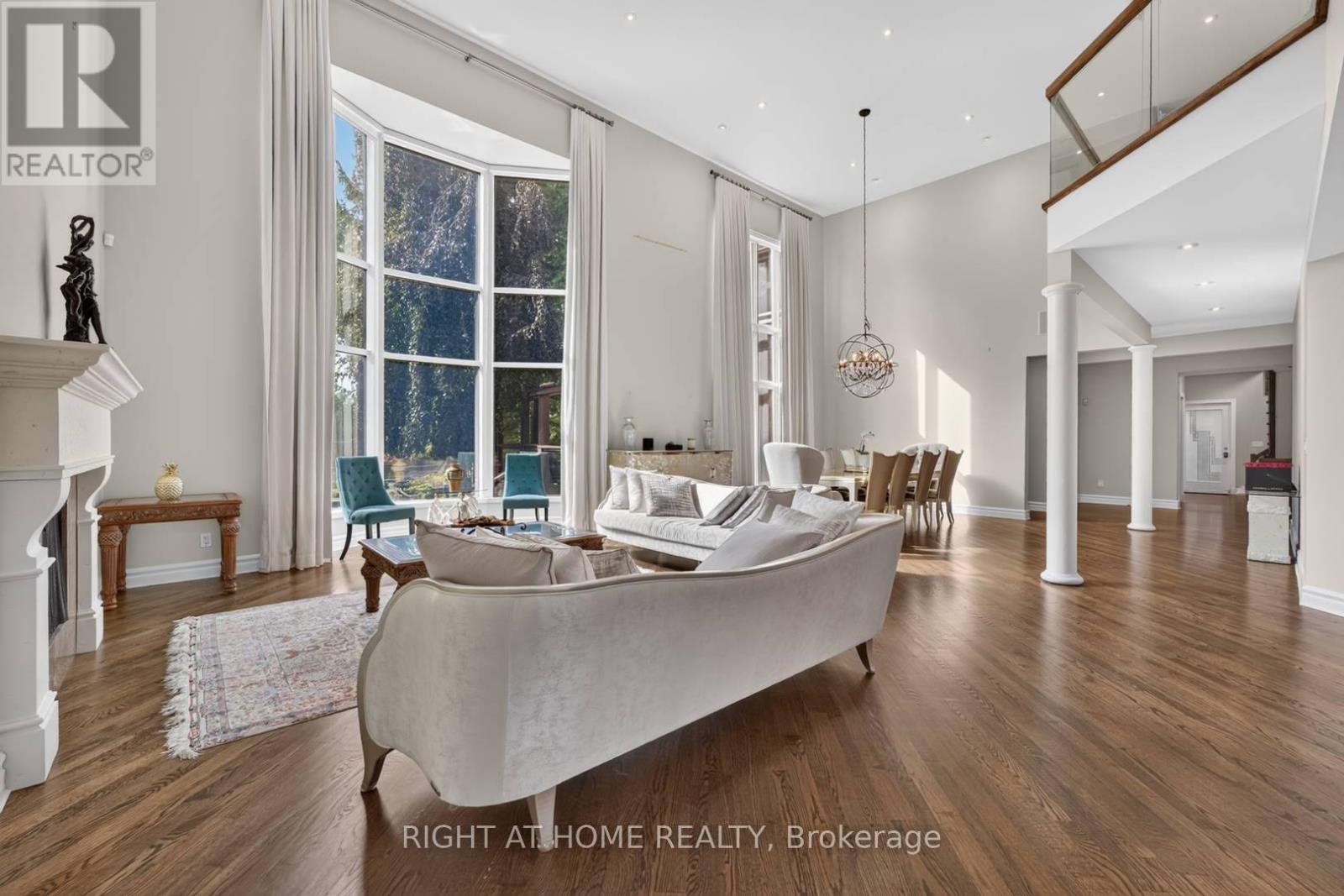 23 Bryson Drive, Richmond Hill, Ontario  L4C 6E2 - Photo 6 - N13826246