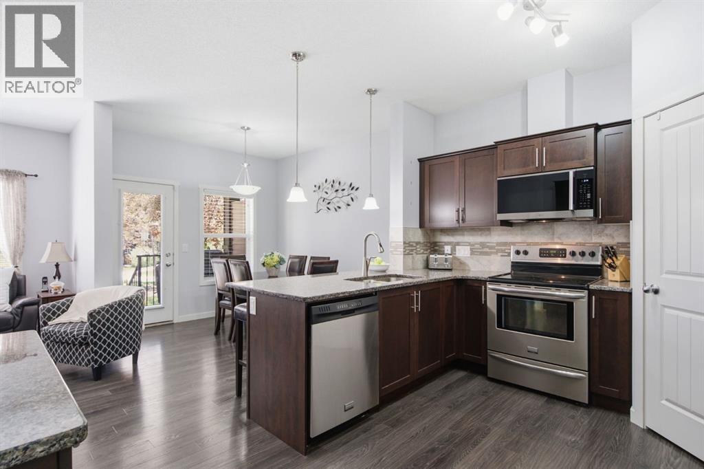 126 Copperpond Landing Se, Calgary, Alberta T2Z 1G6 - Photo 1 - A2344213
