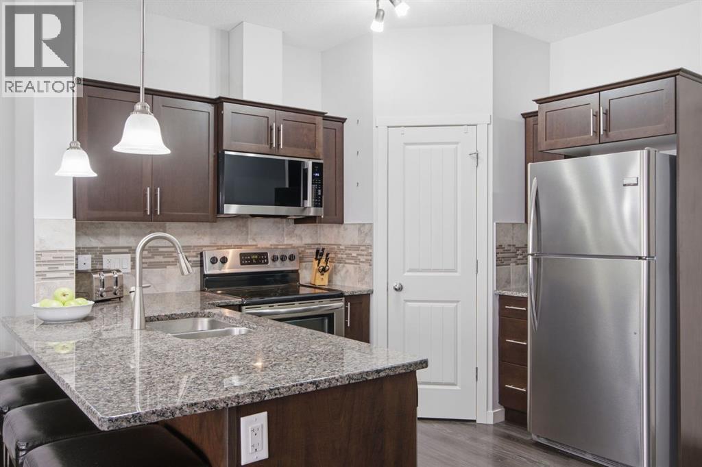 126 Copperpond Landing Se, Calgary, Alberta T2Z 1G6 - Photo 9 - A2344213