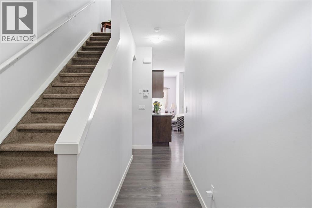 126 Copperpond Landing Se, Calgary, Alberta T2Z 1G6 - Photo 5 - A2344213