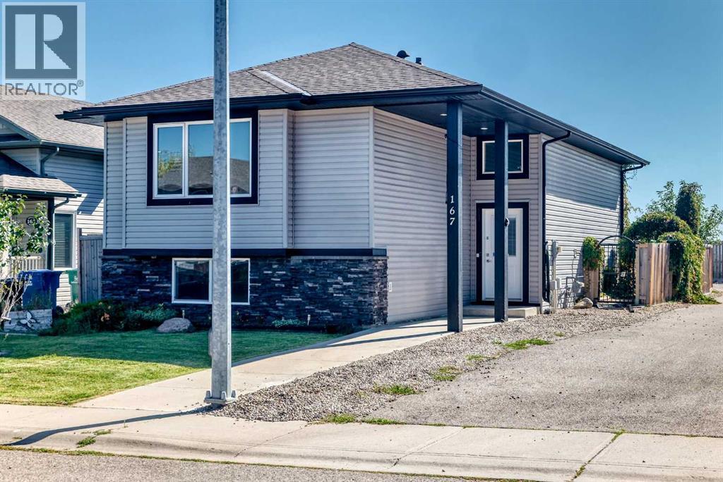 167 Mt Sundance Crescent W
