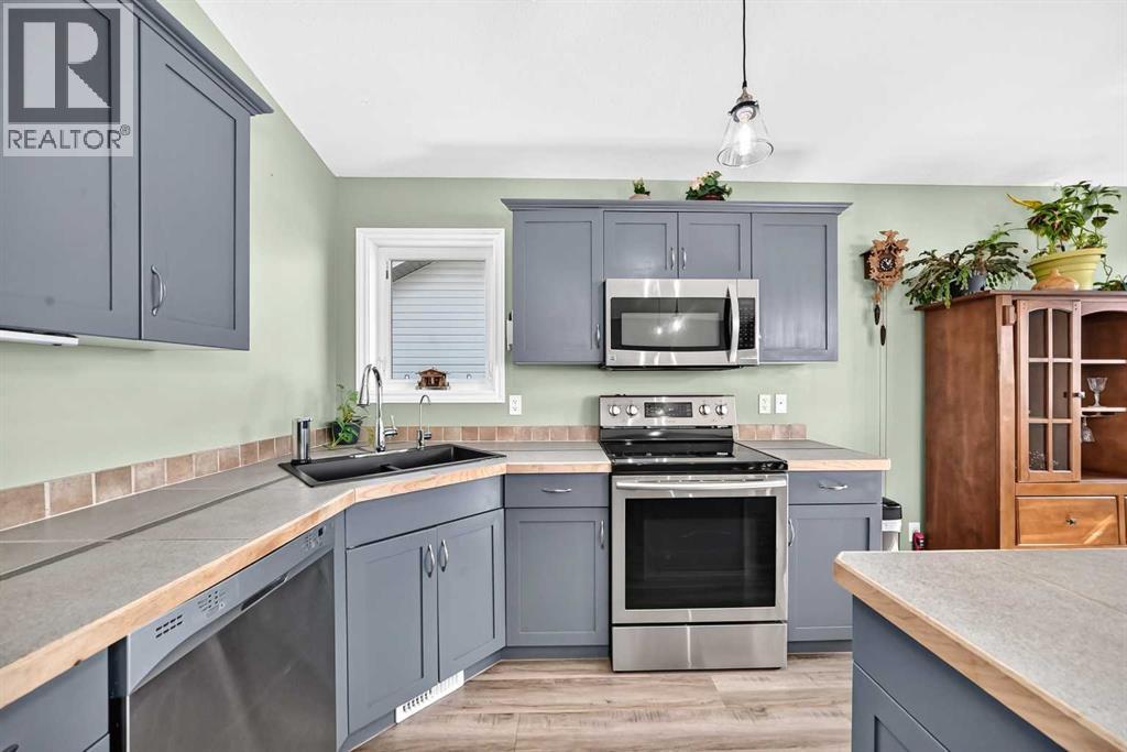 167 Mt Sundance Crescent W
