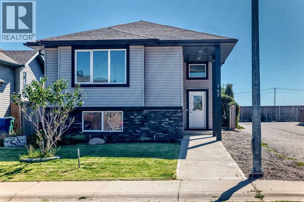 167 Mt Sundance Crescent W