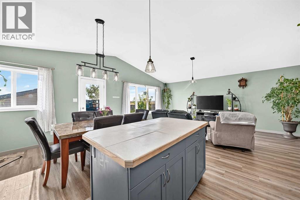 167 Mt Sundance Crescent W