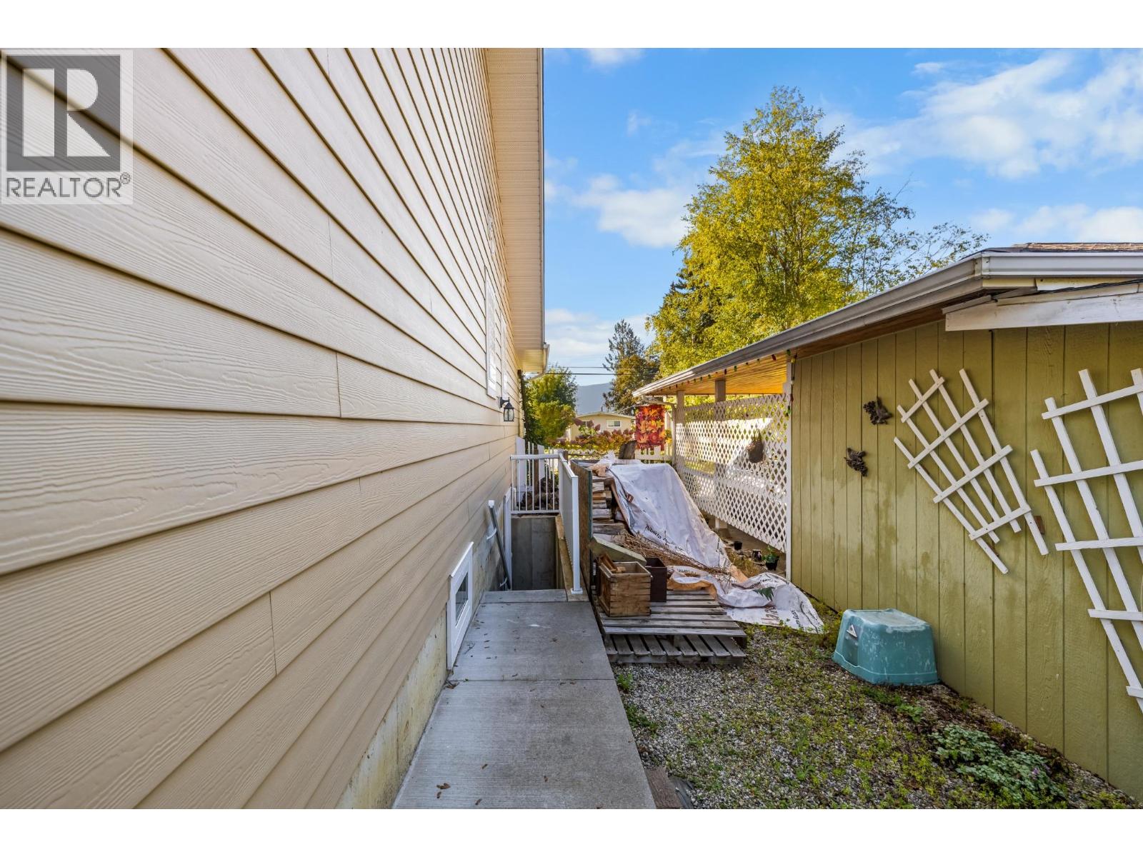 434 25th Avenue S, Creston, British Columbia  V0B 1G5 - Photo 48 - 10401774