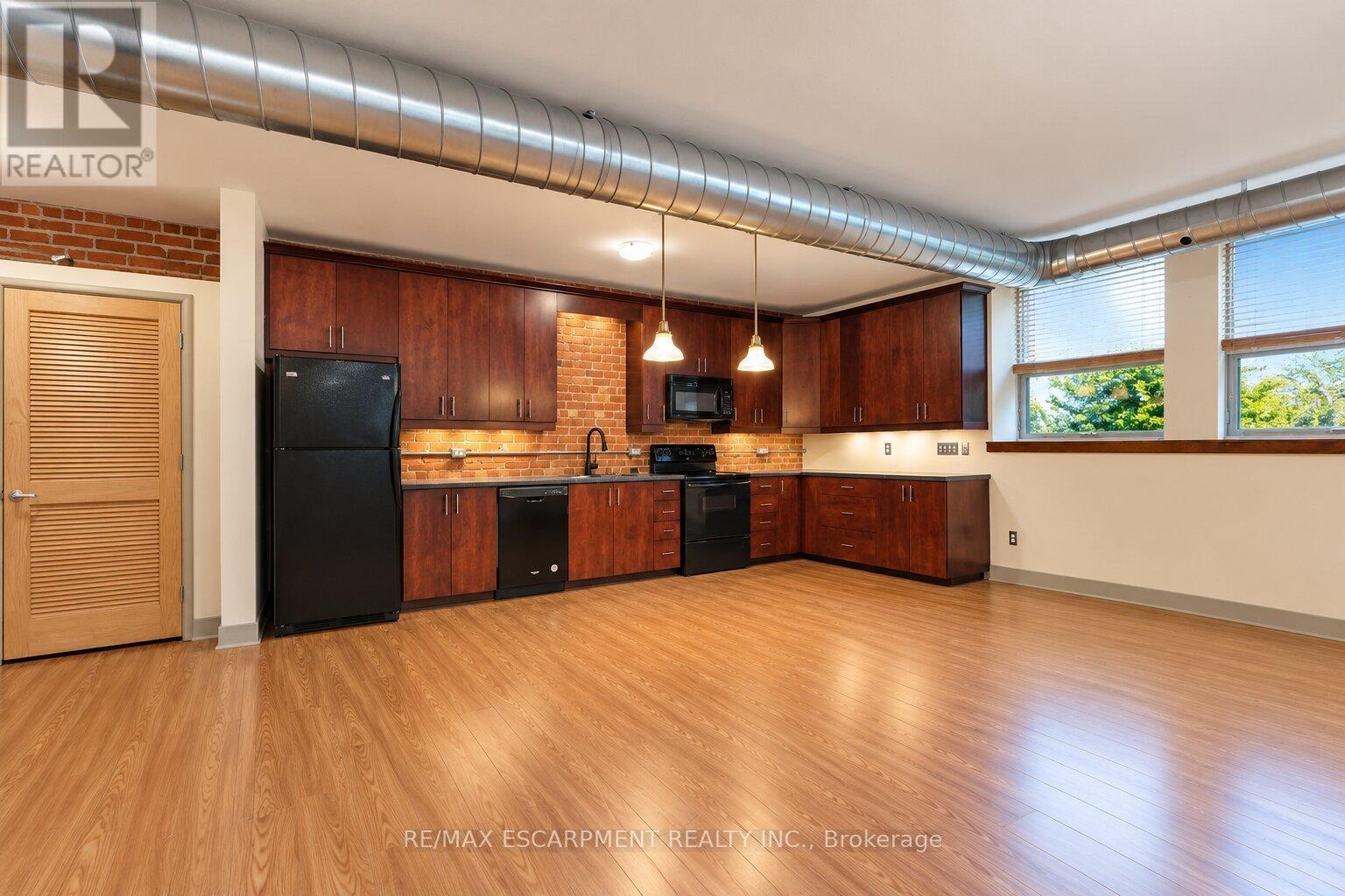 16 - 357 Hunter Street W, Hamilton, Ontario  L8P 1S6 - Photo 14 - X13826394