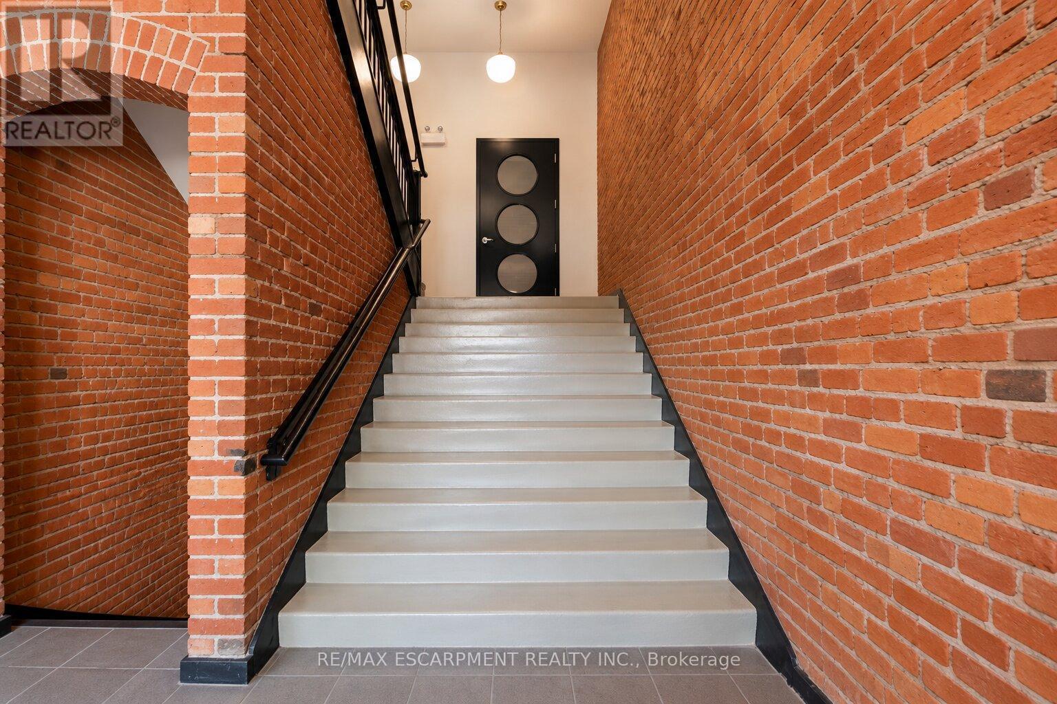16 - 357 Hunter Street W, Hamilton, Ontario  L8P 1S6 - Photo 33 - X13826394