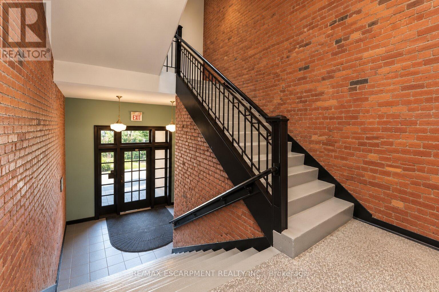 16 - 357 Hunter Street W, Hamilton, Ontario  L8P 1S6 - Photo 34 - X13826394