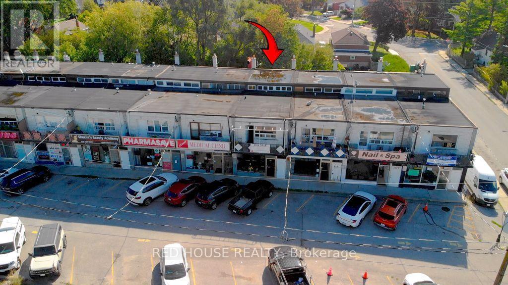 1533 O'connor Drive, Toronto, Ontario  M4B 2V7 - Photo 3 - E13826354