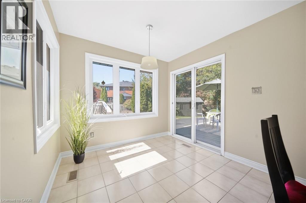 5282 Giacco Court, Mississauga, Ontario  L5M 3T1 - Photo 19 - 40865784