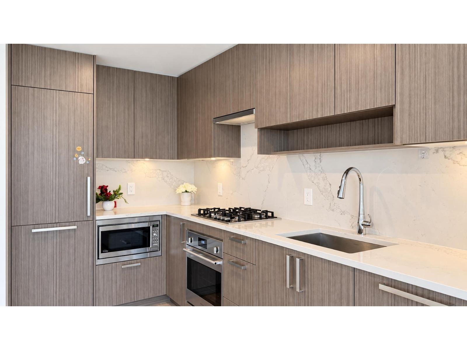 605 13350 Central Avenue, Surrey, British Columbia  V3T 0S1 - Photo 8 - R3169404