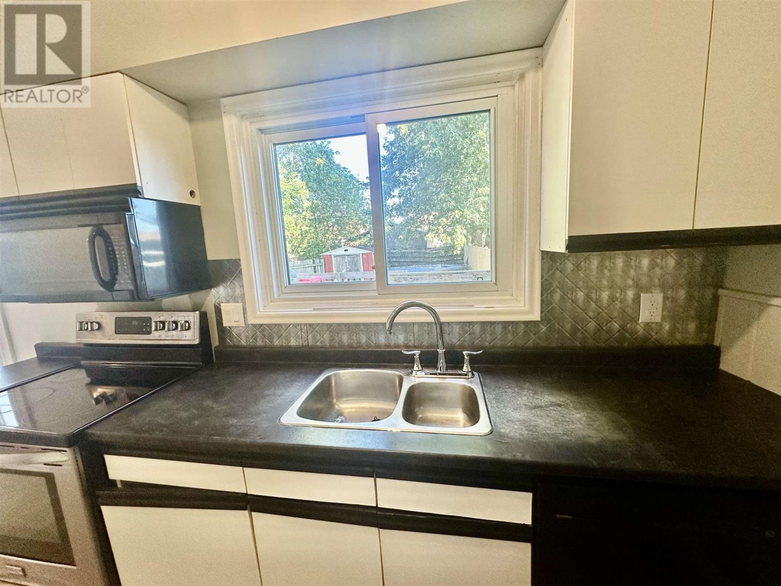 622 Placid Ave, Sault Ste Marie, Ontario  P6B 3M7 - Photo 9 - SM262673