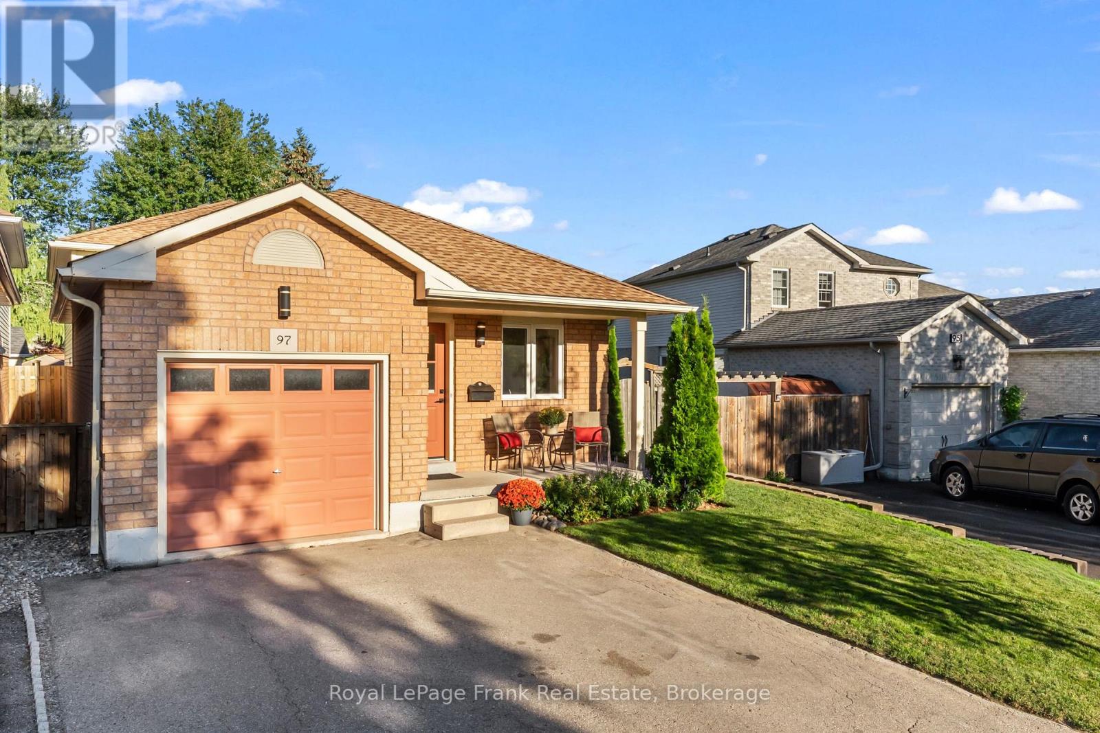 97 Firwood Avenue, Clarington, Ontario L1E 3B3 - Photo 2 - E13826434