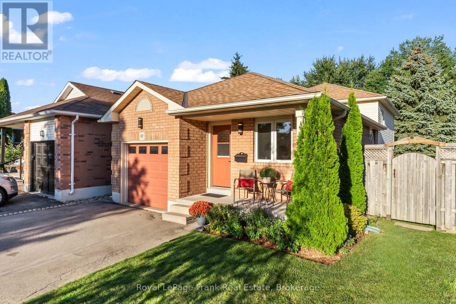 97 Firwood Avenue, Clarington, Ontario L1E 3B3 - Photo 3 - E13826434
