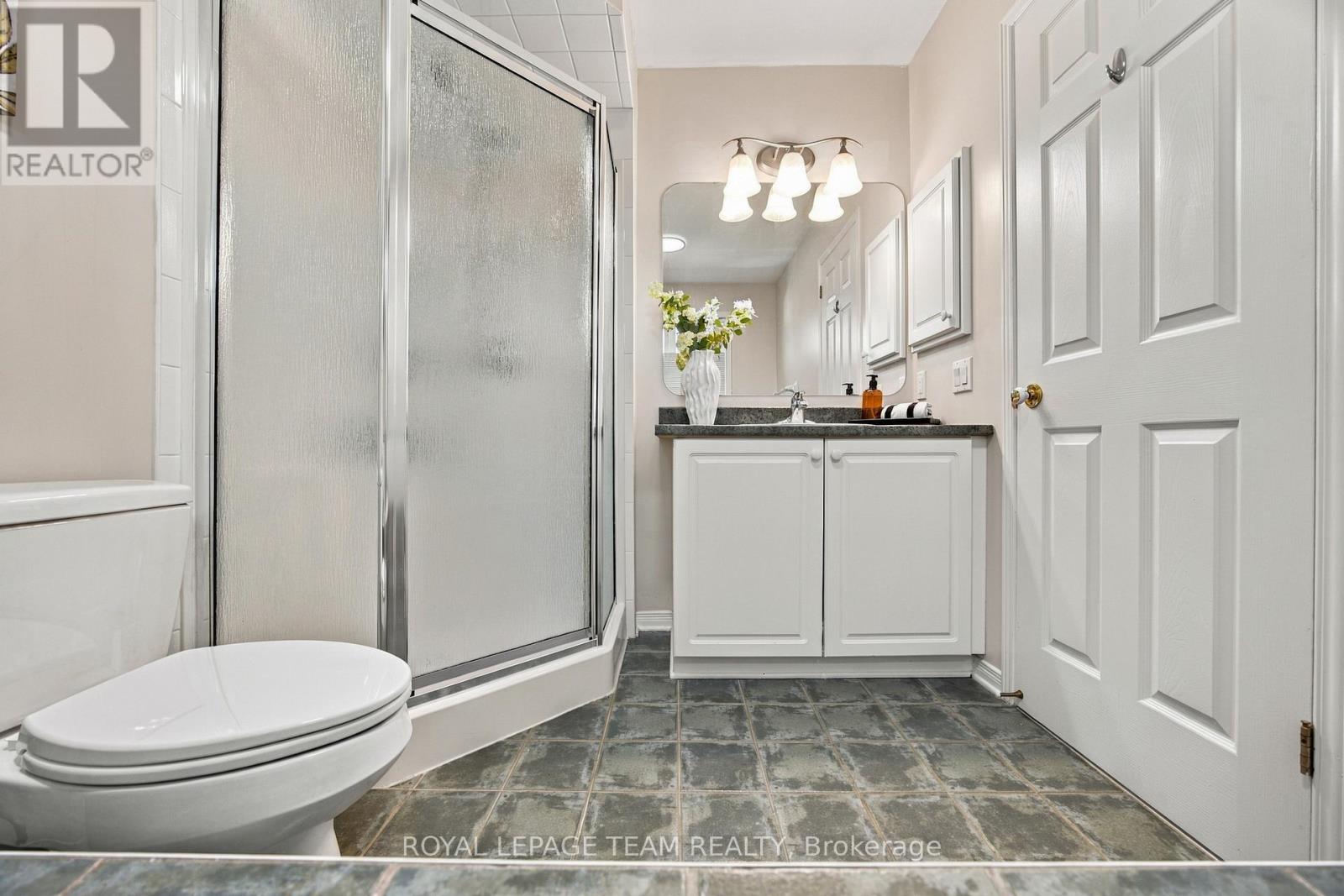 135 Gatespark Private, Ottawa, Ontario  K2T 1L1 - Photo 16 - X13818238
