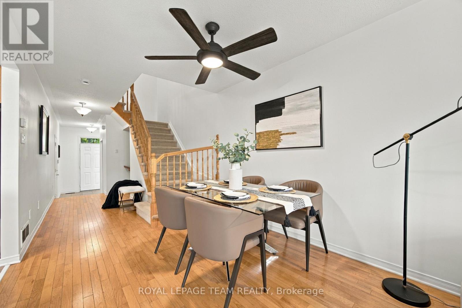 135 Gatespark Private, Ottawa, Ontario  K2T 1L1 - Photo 4 - X13818238