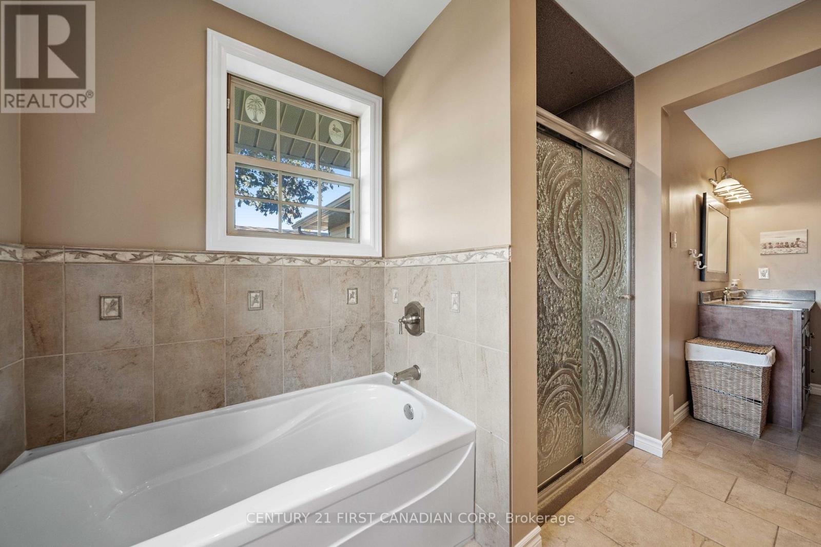 101 Kleinfeldt Avenue, Lucan Biddulph, Ontario  N0M 2J0 - Photo 34 - X13826416